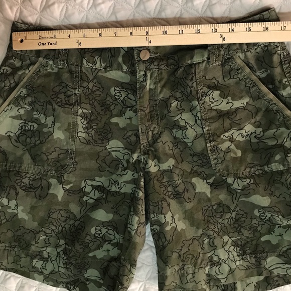 Carhartt El Paso Original Fit Camo Shorts Outdoor Ladies 12 Green Short Pants - Picture 11 of 14